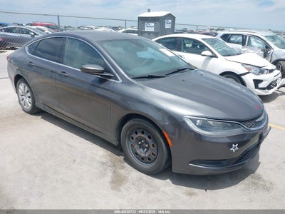 CHRYSLER 200 2015