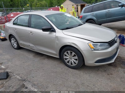 VOLKSWAGEN JETTA 2014