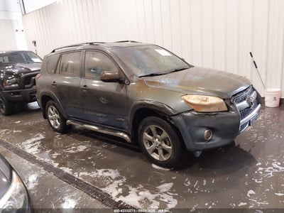 TOYOTA RAV4 2011