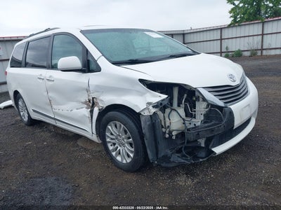 TOYOTA SIENNA 2012