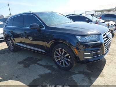 AUDI Q7 2017