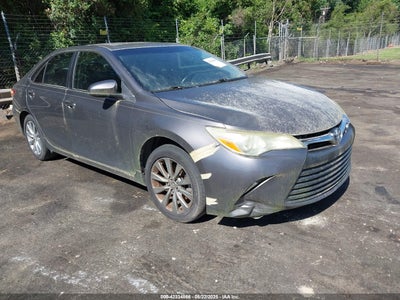 TOYOTA CAMRY 2017