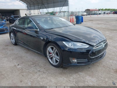 TESLA MODEL S 2015