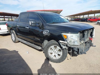 NISSAN TITAN 2017