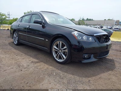 INFINITI M35 2010