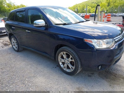 MITSUBISHI OUTLANDER 2014