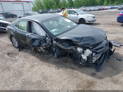 TOYOTA CAMRY 2018