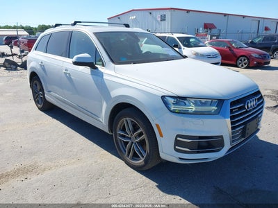 AUDI Q7 2017