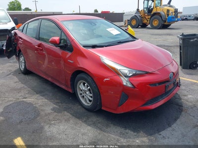 TOYOTA PRIUS 2017