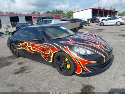 PORSCHE PANAMERA 2011