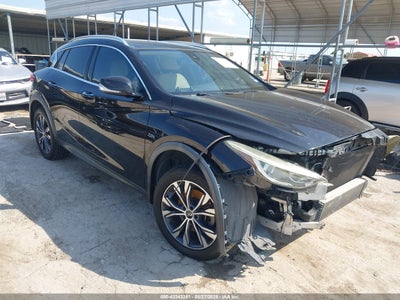 INFINITI QX30 2017