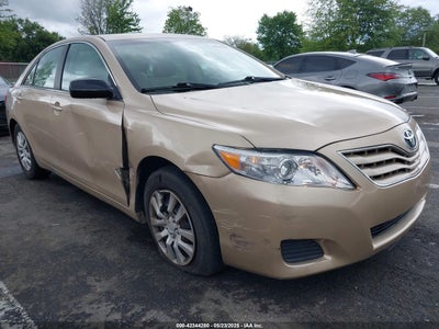 TOYOTA CAMRY 2010