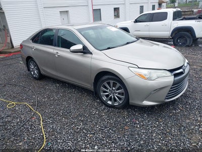 TOYOTA CAMRY 2016
