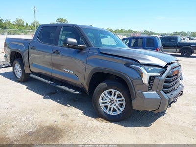 TOYOTA TUNDRA 2025