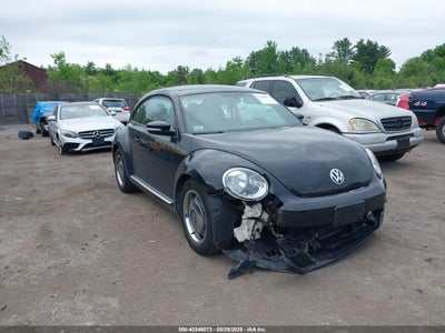 VOLKSWAGEN BEETLE 2012