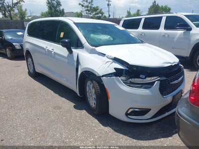 CHRYSLER PACIFICA 2024