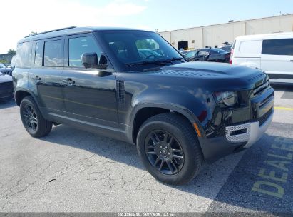 Land Rover Defender 2025