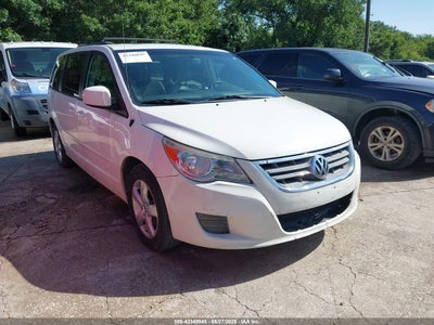 VOLKSWAGEN ROUTAN 2011