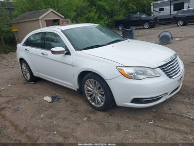 CHRYSLER 200 2012