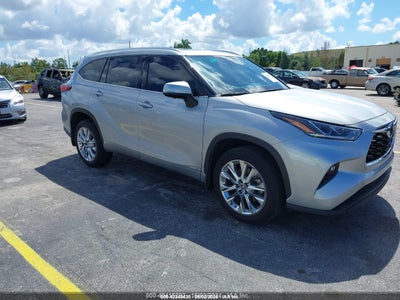 TOYOTA HIGHLANDER 2023