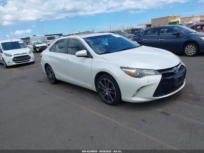 TOYOTA CAMRY 2016