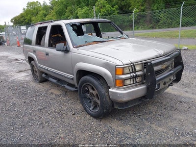 CHEVROLET TAHOE 2000