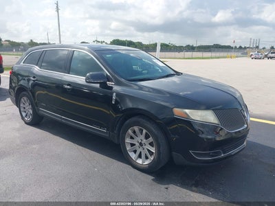 LINCOLN MKT 2013