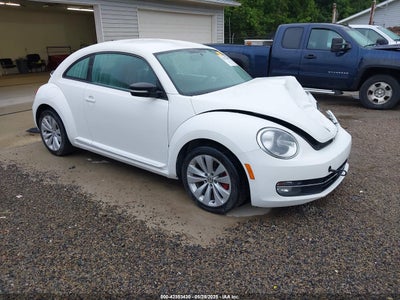 VOLKSWAGEN BEETLE 2012