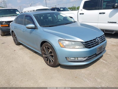 VOLKSWAGEN PASSAT 2012