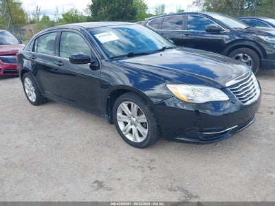 CHRYSLER 200 2012