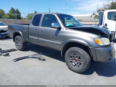 TOYOTA TUNDRA 2004