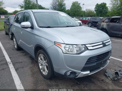 MITSUBISHI OUTLANDER 2015