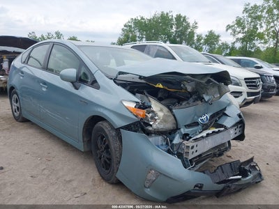 TOYOTA PRIUS 2013