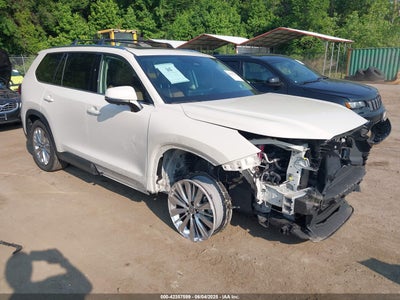 TOYOTA GRAND HIGHLANDER 2024