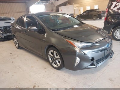 TOYOTA PRIUS 2017