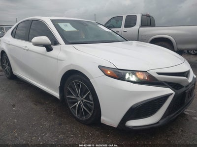 TOYOTA CAMRY 2023