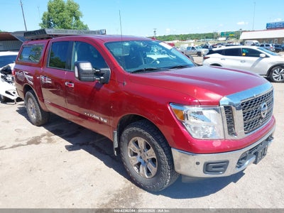 NISSAN TITAN 2018
