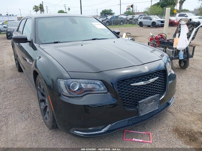 CHRYSLER 300 2016