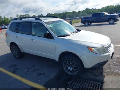 SUBARU FORESTER 2011