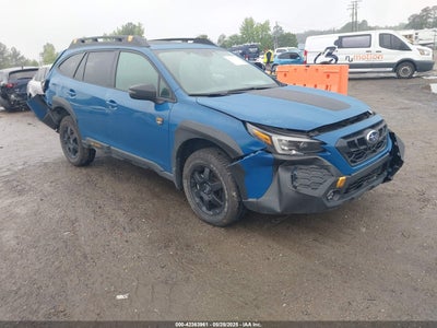 SUBARU OUTBACK 2025