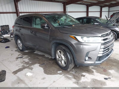 TOYOTA HIGHLANDER 2017