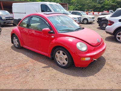 VOLKSWAGEN NEW BEETLE 2001