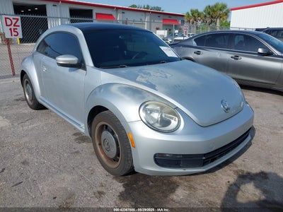 VOLKSWAGEN BEETLE 2012