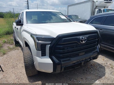 TOYOTA TUNDRA 2025