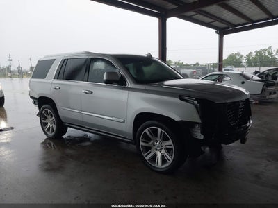 CADILLAC ESCALADE 2016