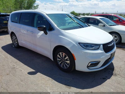 CHRYSLER PACIFICA HYBRID 2024