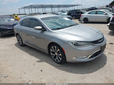 CHRYSLER 200 2015