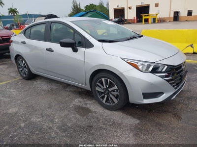 NISSAN VERSA 2024