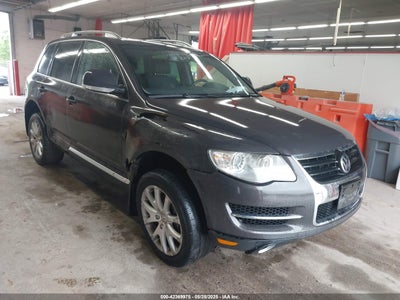 VOLKSWAGEN TOUAREG 2010
