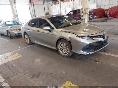 TOYOTA CAMRY HYBRID 2018